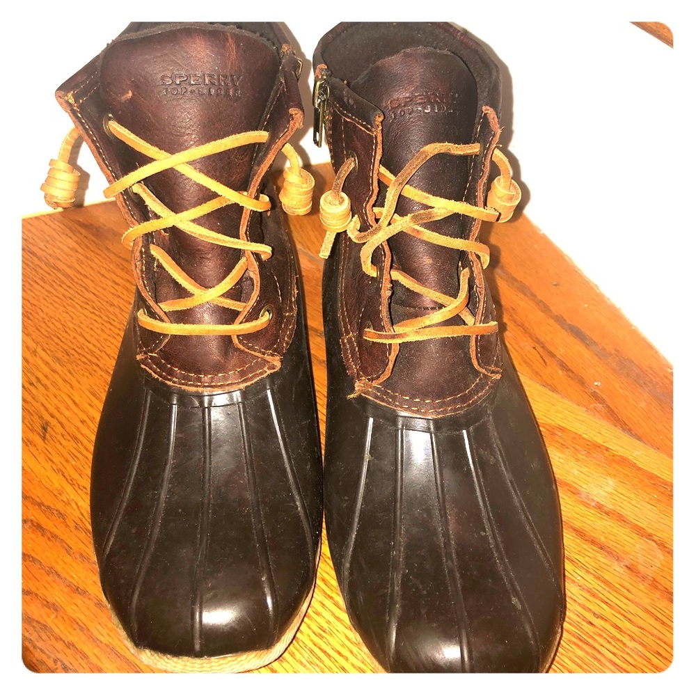 Sperry. Size 9 winter boots!